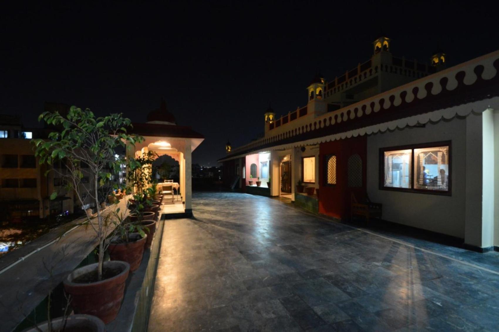 Hotel Vijay Niwas Τζαϊπούρ Εξωτερικό φωτογραφία