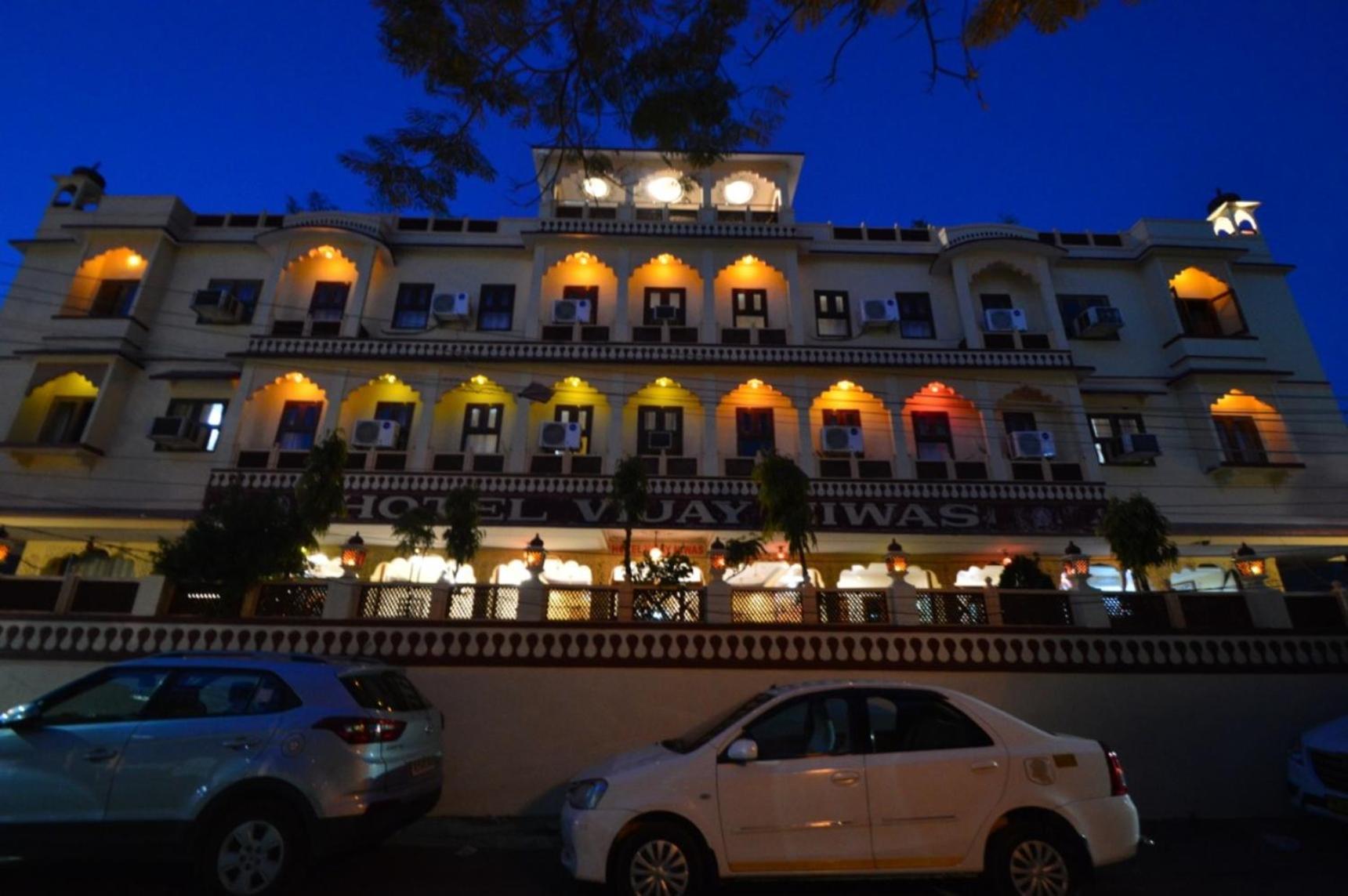 Hotel Vijay Niwas Τζαϊπούρ Εξωτερικό φωτογραφία